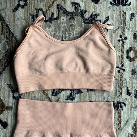 Seamless Workout Set - Picture 7 of 9